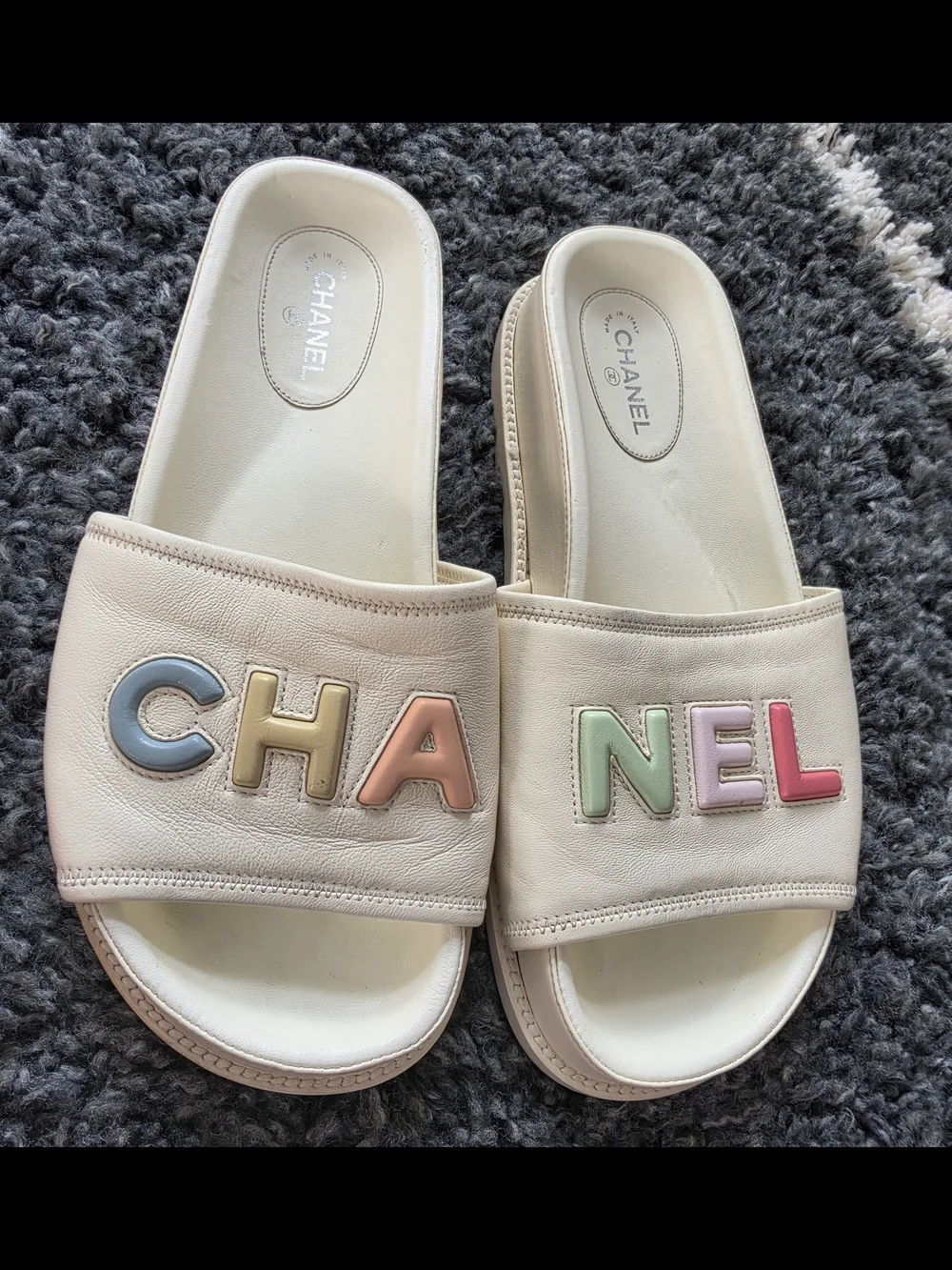 Chanel 22S Ivory Lambskin Multicolor CHANEL Letter Logo Flat Slide Sandal 40